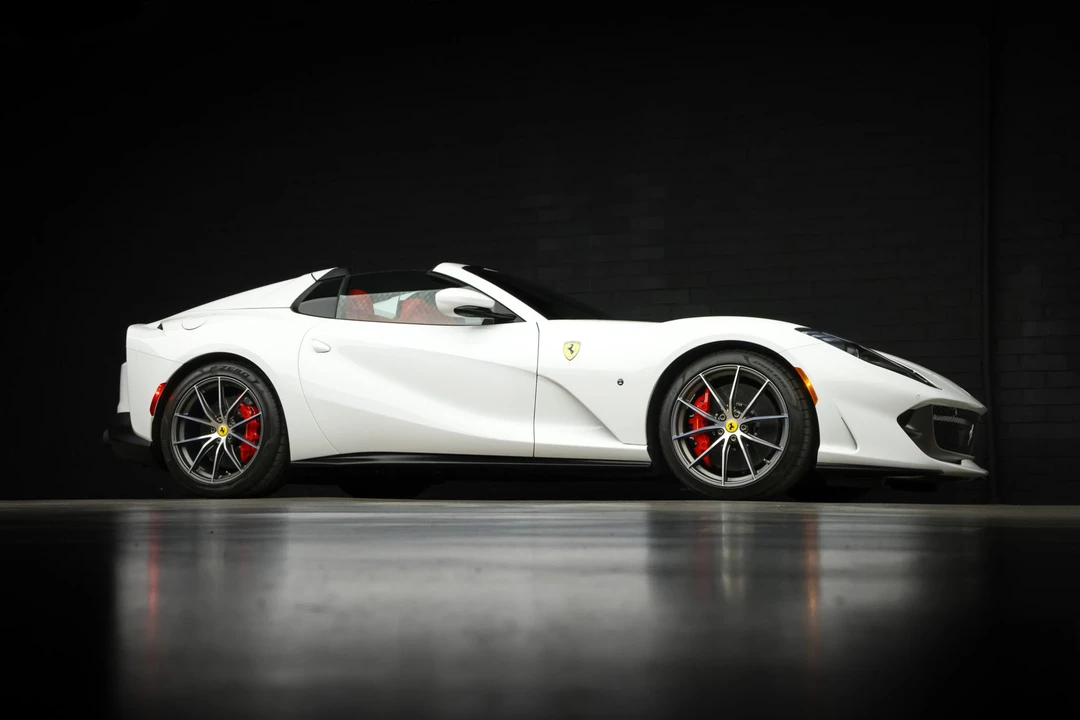 2022 Ferrari 812 GTS - Image 22 of 31