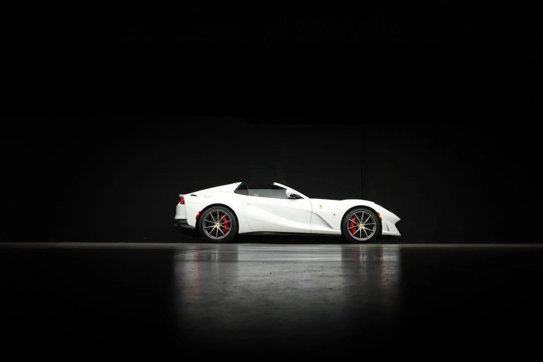 2022 Ferrari 812 GTS - Image 25 of 31