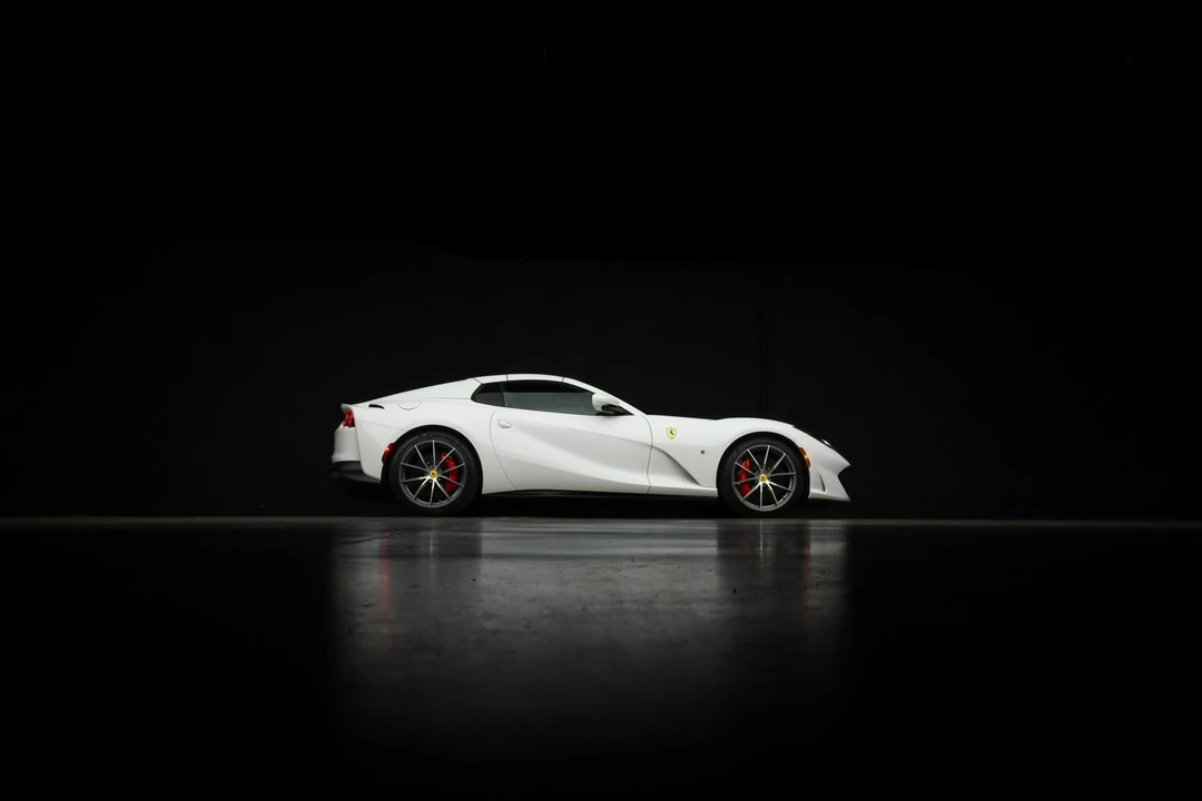 2022 Ferrari 812 GTS - Image 26 of 31