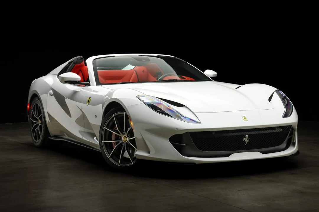 2022 Ferrari 812 GTS - Image 14 of 31