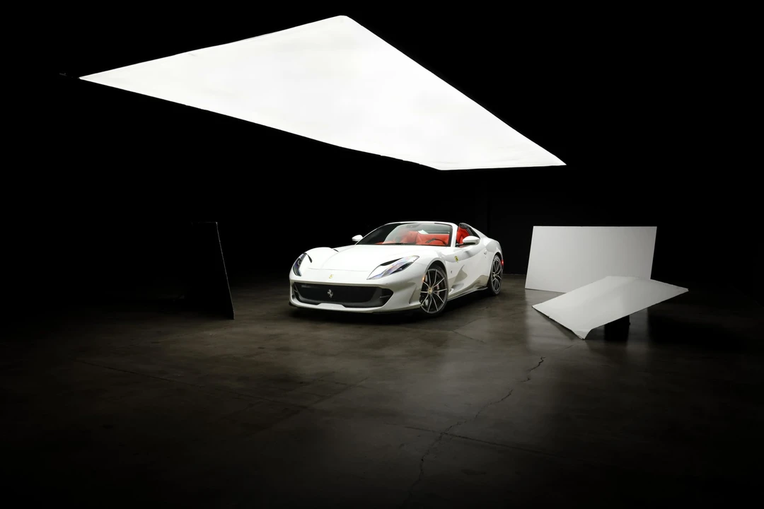 2022 Ferrari 812 GTS - Image 5 of 31