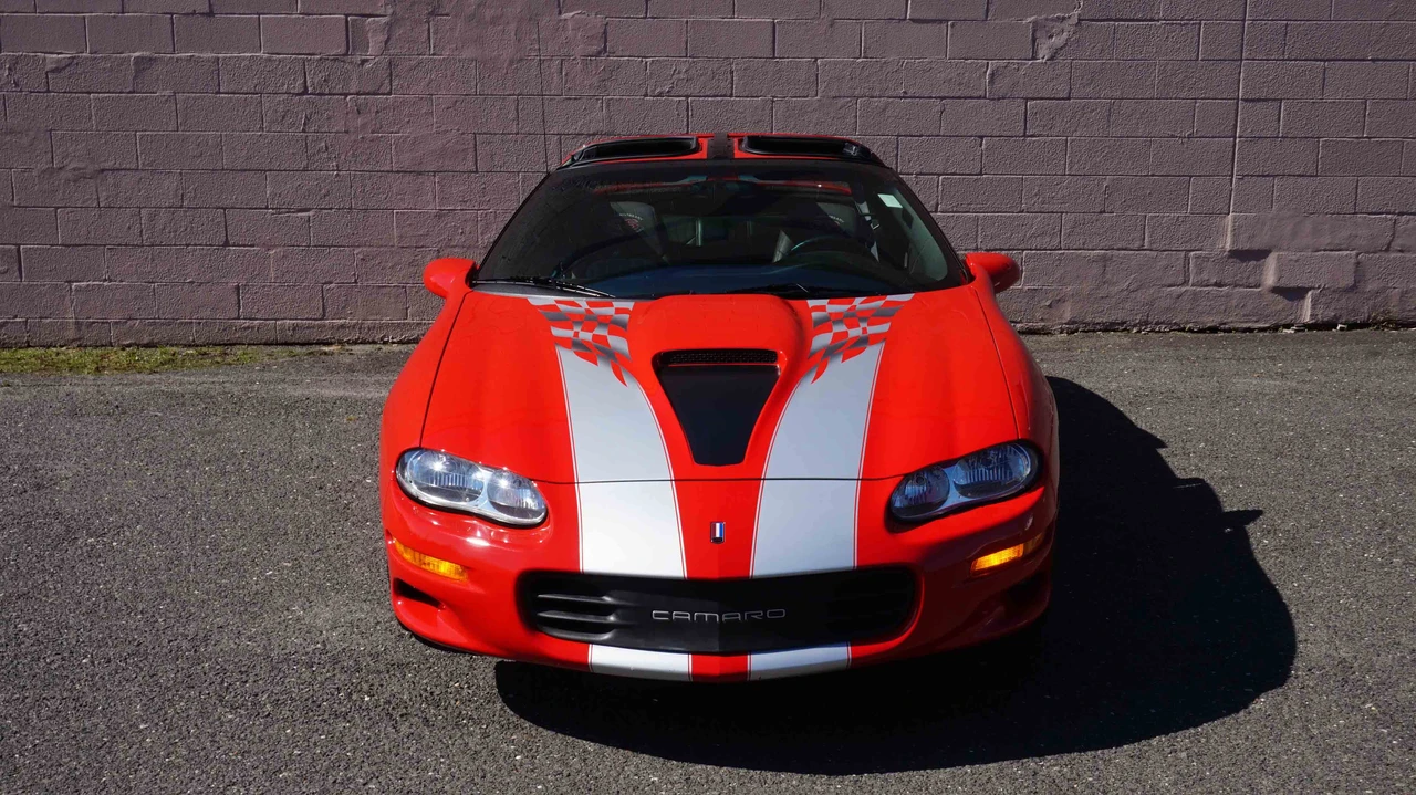 2002 Chevrolet Camaro SS 4th Gen - Image 11 of 31