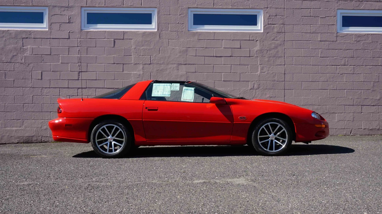 2002 Chevrolet Camaro SS 4th Gen - Image 12 of 31