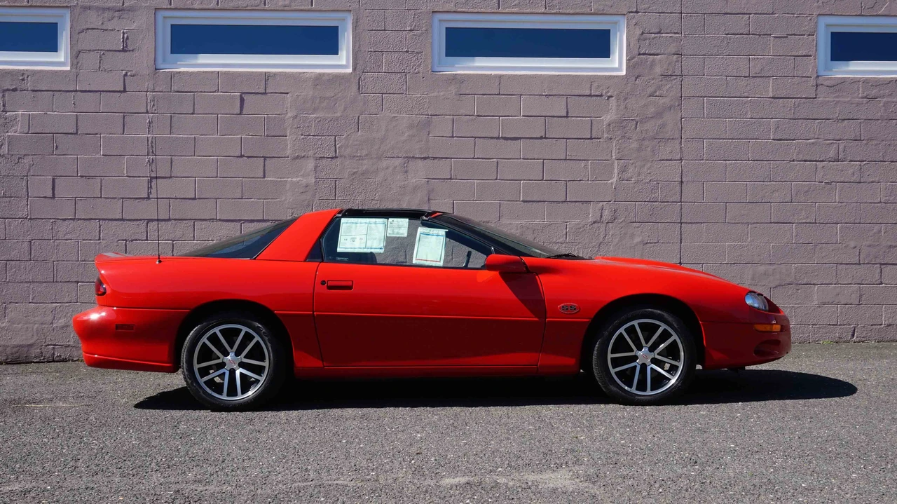 2002 Chevrolet Camaro SS 4th Gen - Image 15 of 31