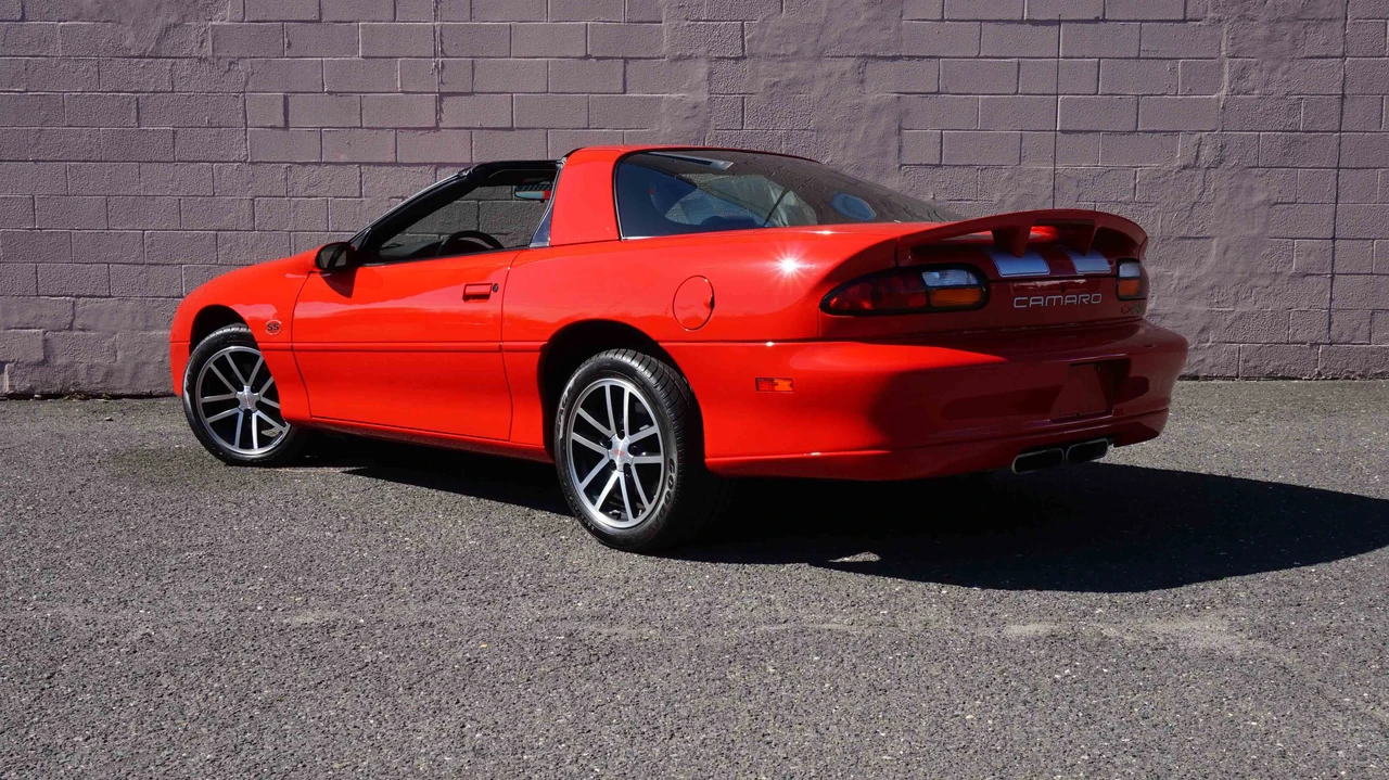 2002 Chevrolet Camaro SS 4th Gen - Image 23 of 31
