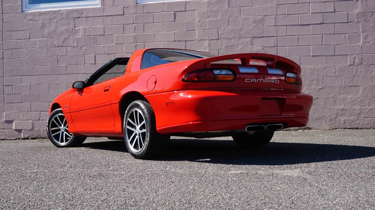 2002 Chevrolet Camaro SS 4th Gen - Image 27 of 31