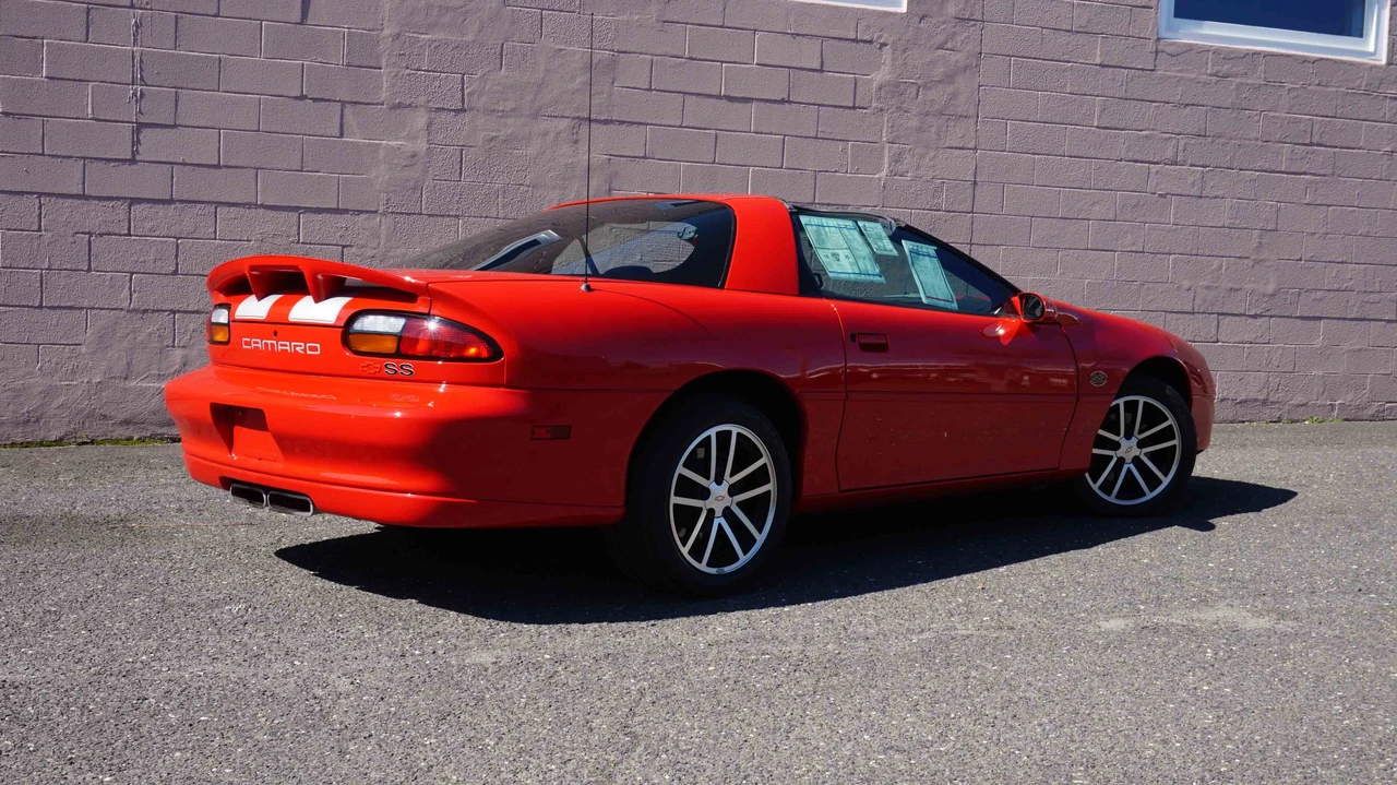 2002 Chevrolet Camaro SS 4th Gen - Image 29 of 31