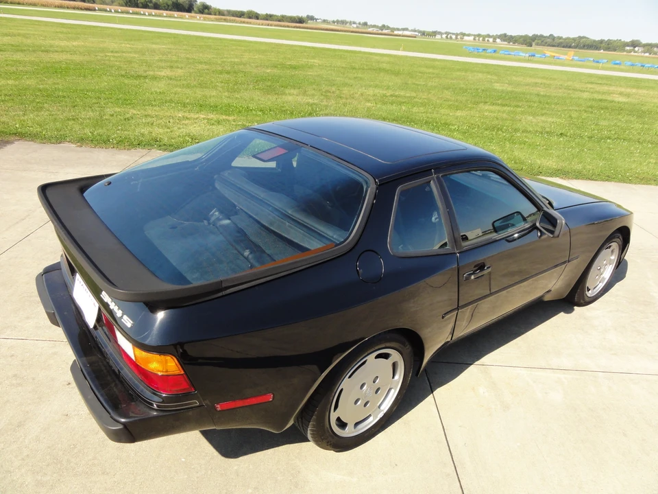 1987 Porsche 944 S - Image 13 of 31