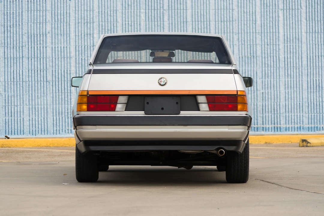 1988 Alfa Romeo 75/Milano - Image 5 of 31