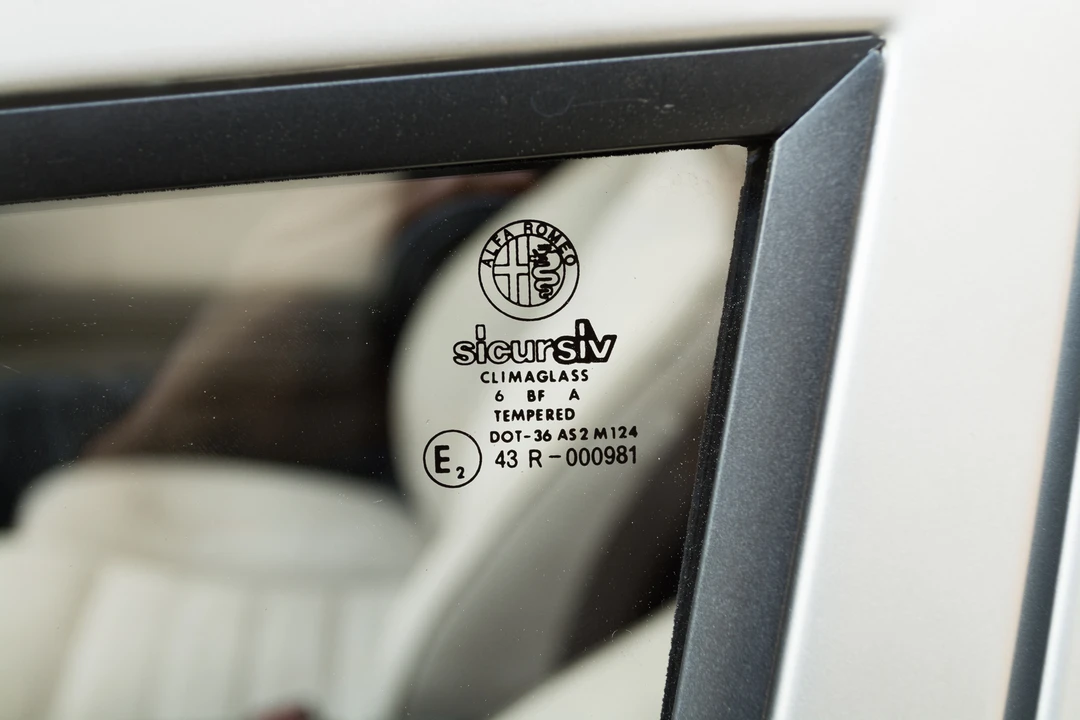 1988 Alfa Romeo 75/Milano - Image 11 of 31