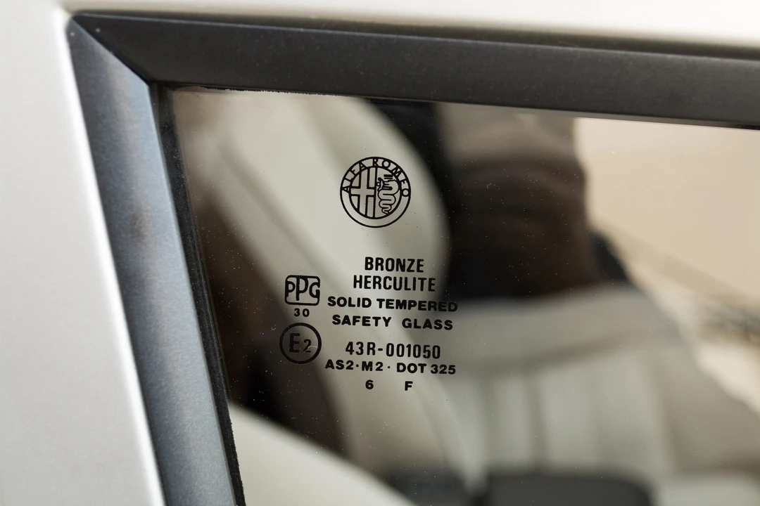 1988 Alfa Romeo 75/Milano - Image 17 of 31