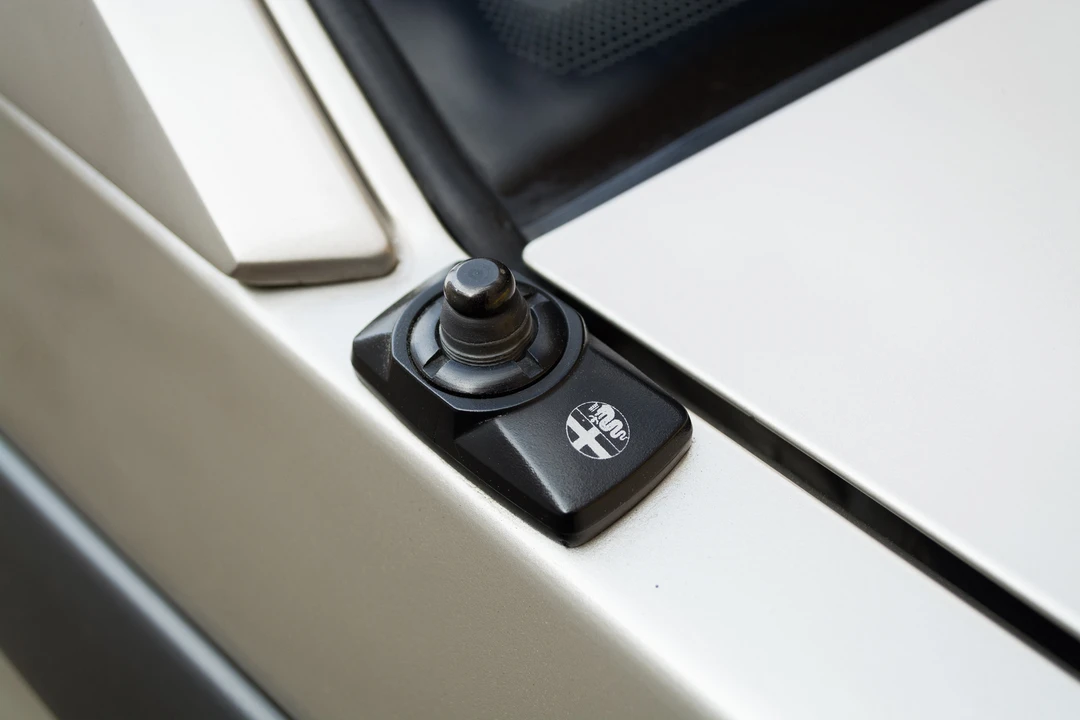 1988 Alfa Romeo 75/Milano - Image 26 of 31