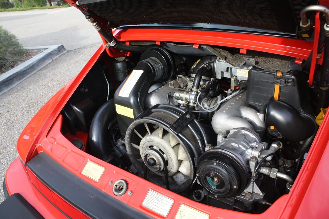 1988 Porsche 911 Carrera 3.2 - Image 24 of 31