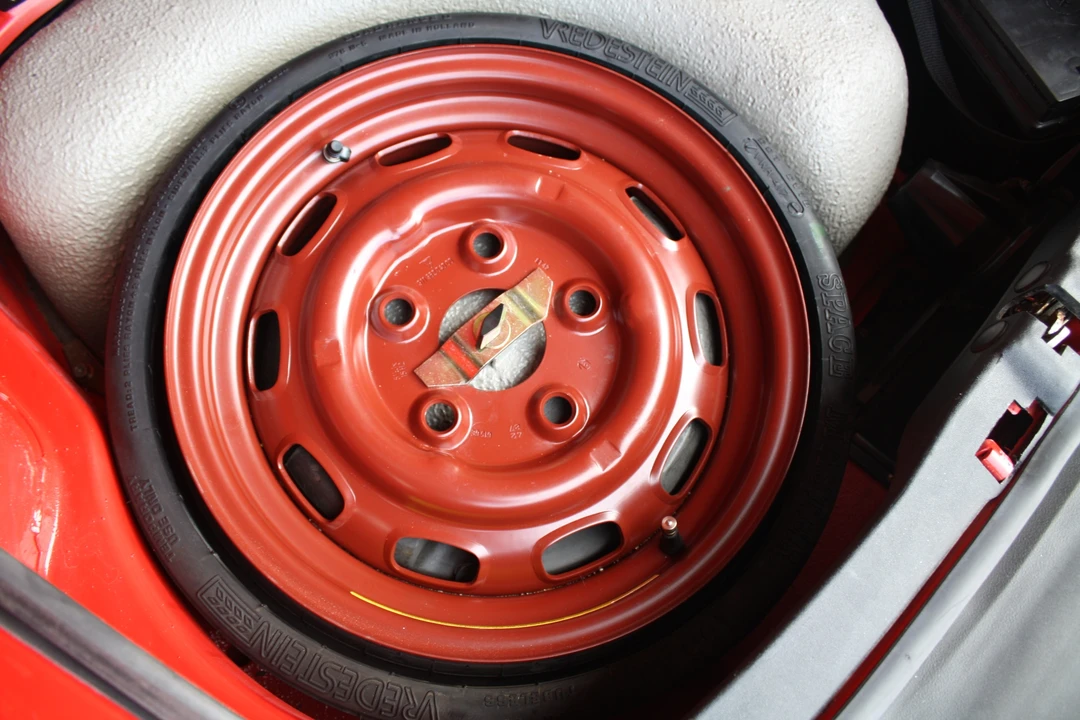 1988 Porsche 911 Carrera 3.2 - Image 19 of 31