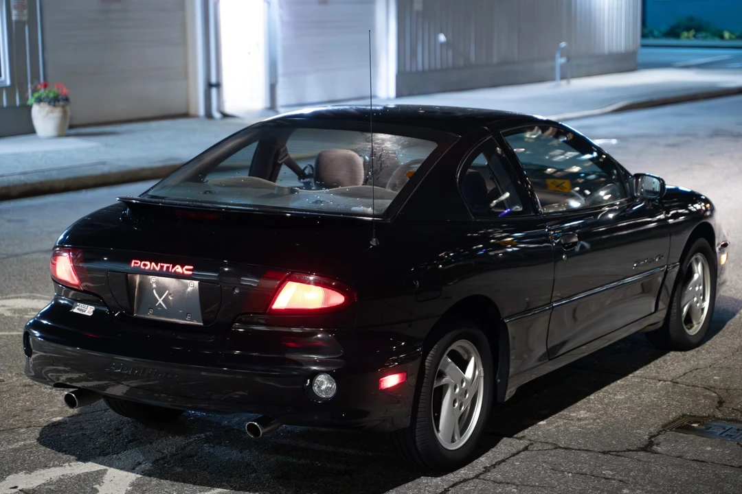 2001 Pontiac Sunfire - Image 21 of 31