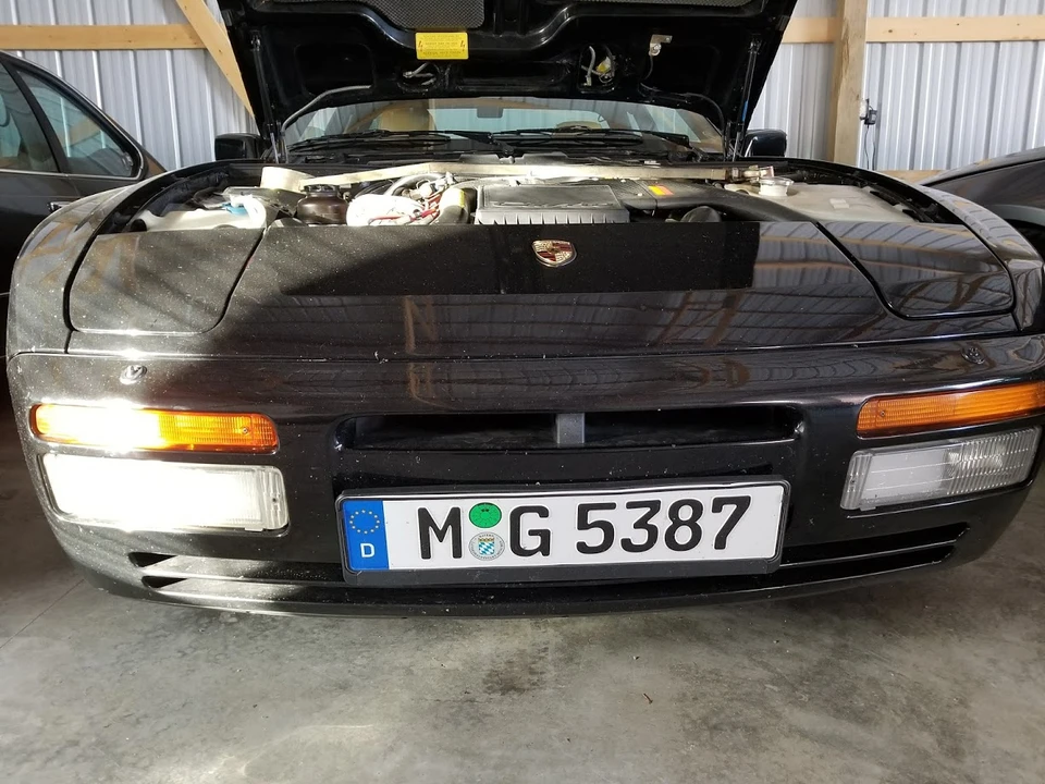 1986 Porsche 944 Turbo - Image 11 of 31