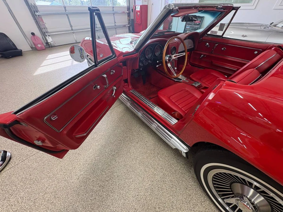 1966 Chevrolet Corvette C2 - Image 10 of 13