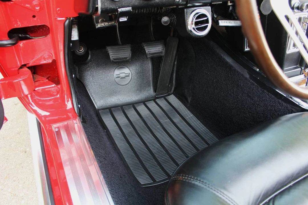 1966 Chevrolet Corvette C2 - Image 8 of 13