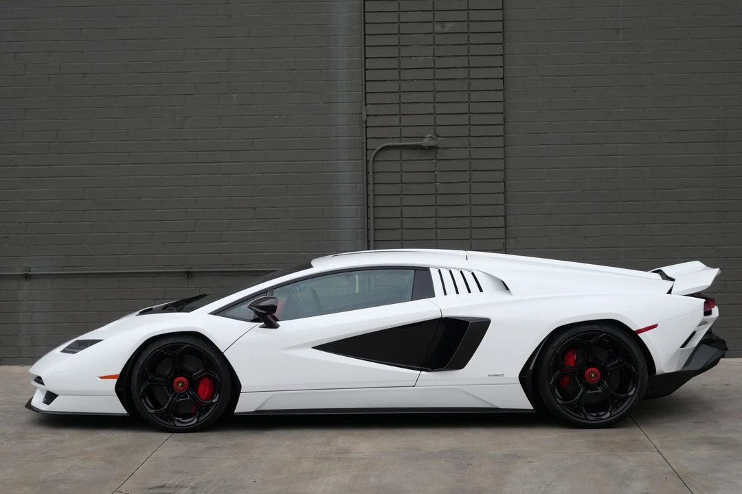 2022 Lamborghini Countach LPI 800-4 - Image 6 of 31
