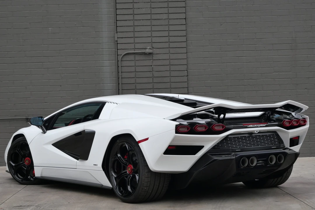 2022 Lamborghini Countach LPI 800-4 - Image 7 of 31