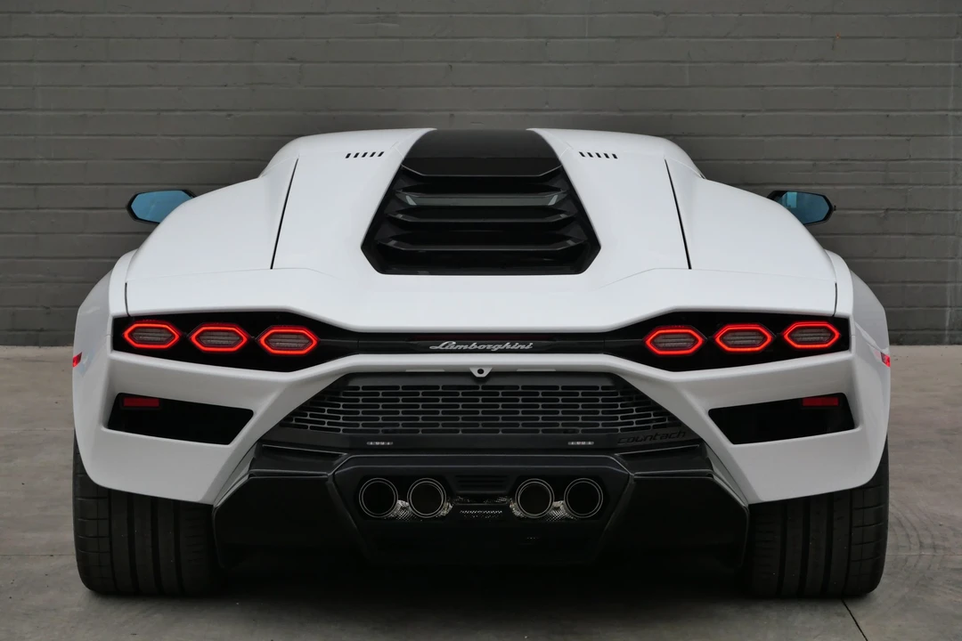 2022 Lamborghini Countach LPI 800-4 - Image 9 of 31