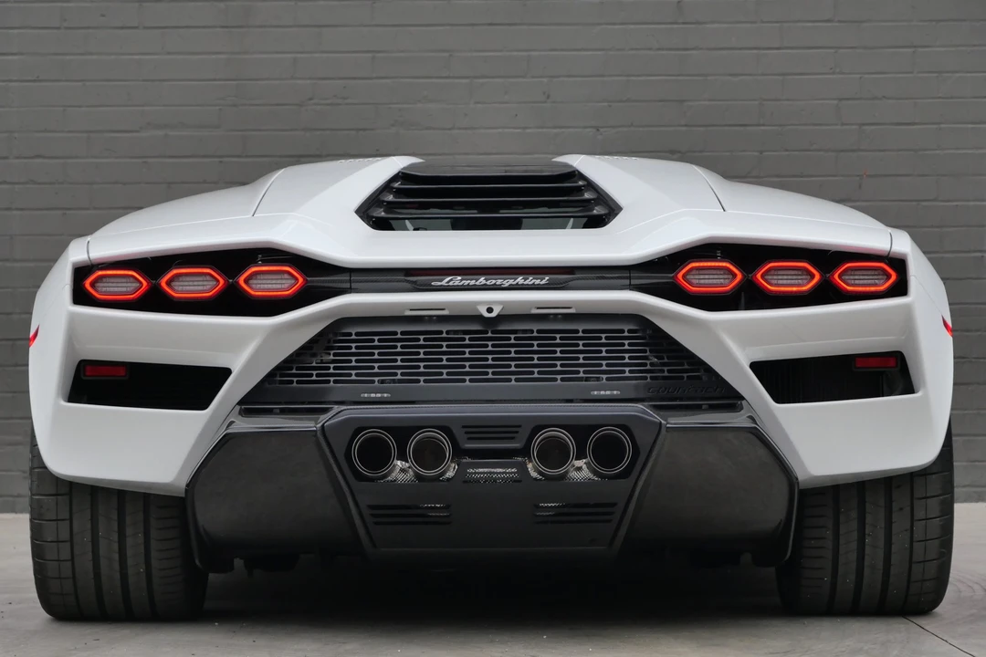 2022 Lamborghini Countach LPI 800-4 - Image 11 of 31