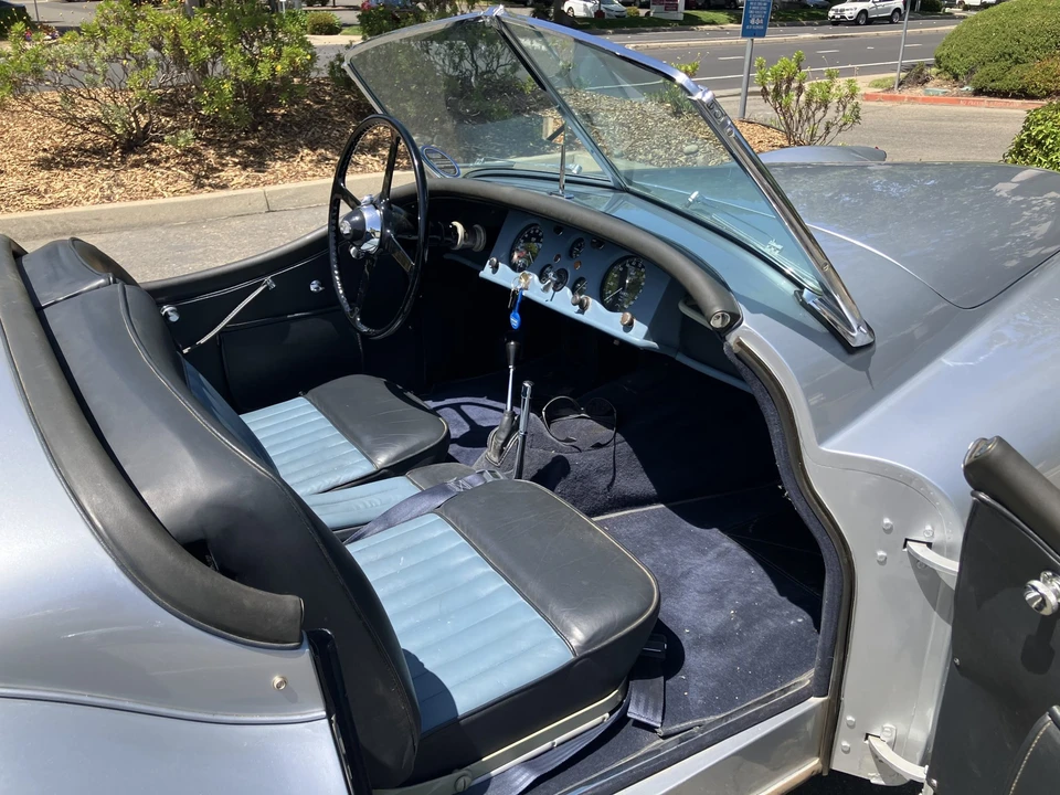 1953 Jaguar XK120 OTS Roadster - Image 22 of 31