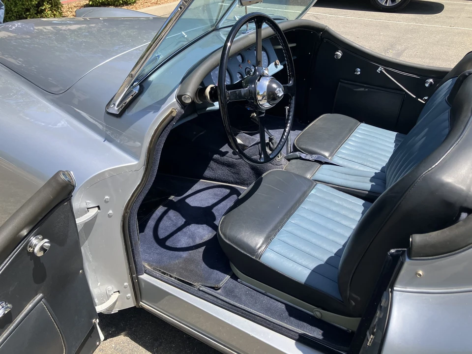 1953 Jaguar XK120 OTS Roadster - Image 21 of 31