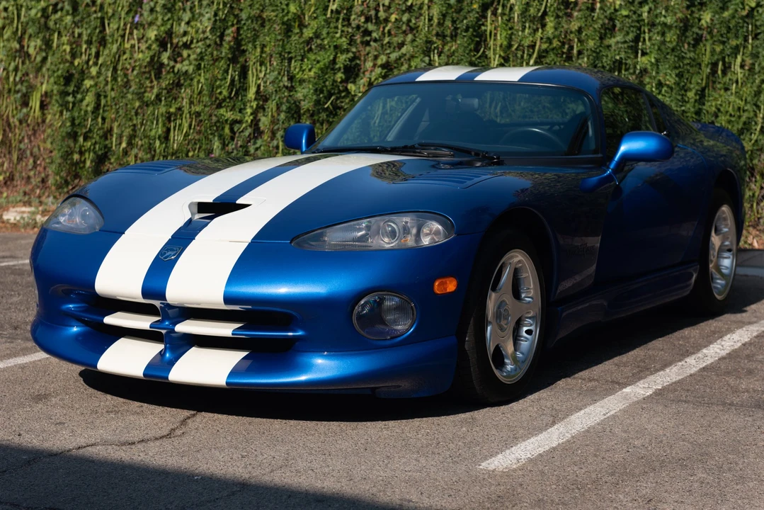 1996 Dodge Viper GTS 2nd Gen - Image 2 of 31