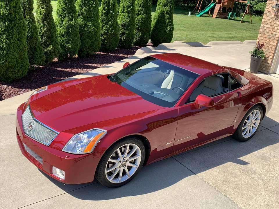 2006 Cadillac XLR-V - Image 15 of 31