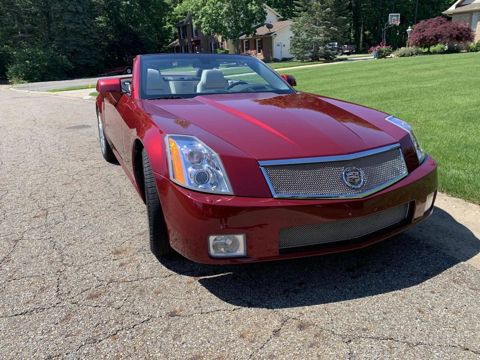2006 Cadillac XLR-V - Image 6 of 31