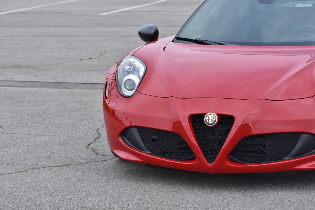 2015 Alfa Romeo 4C Coupe - Image 16 of 31