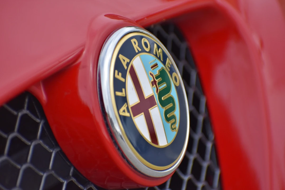 2015 Alfa Romeo 4C Coupe - Image 19 of 31
