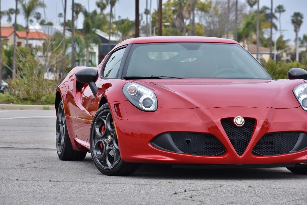 2015 Alfa Romeo 4C Coupe - Image 27 of 31
