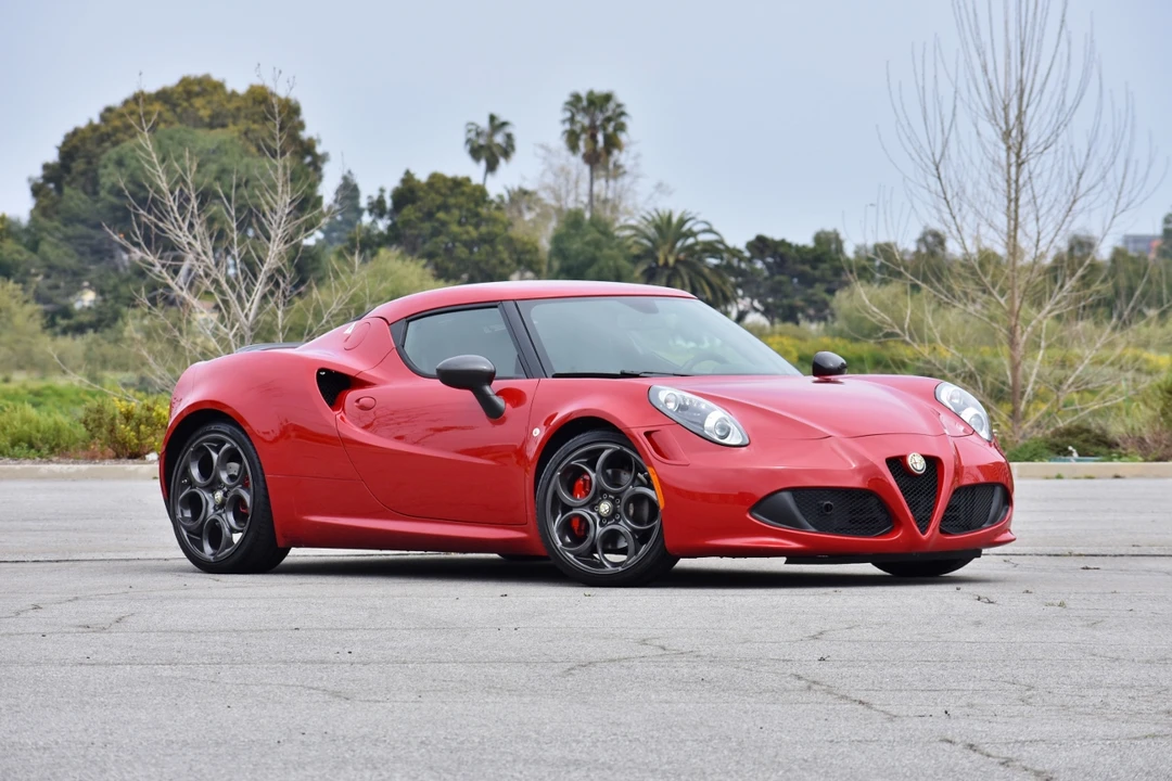 2015 Alfa Romeo 4C Coupe - Image 2 of 31