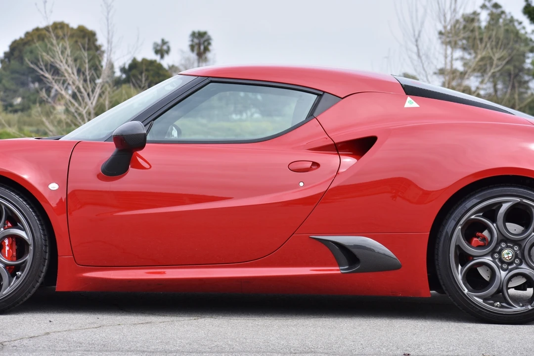 2015 Alfa Romeo 4C Coupe - Image 14 of 31