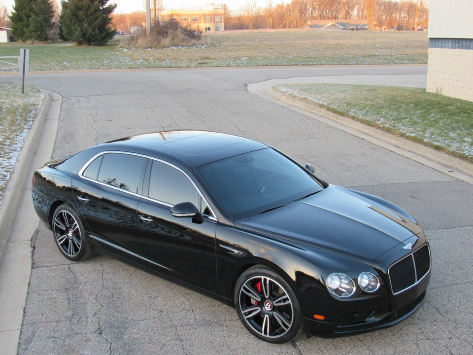 2017 Bentley Continental Flying Spur - Image 2 of 31