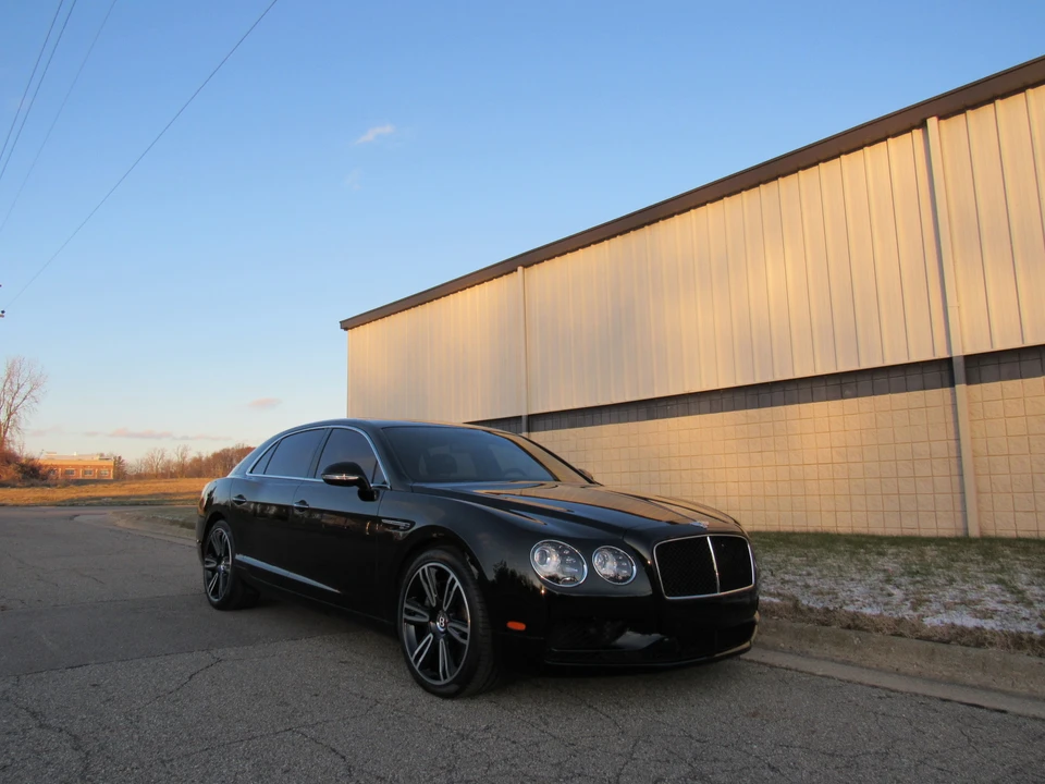 2017 Bentley Continental Flying Spur - Image 13 of 31