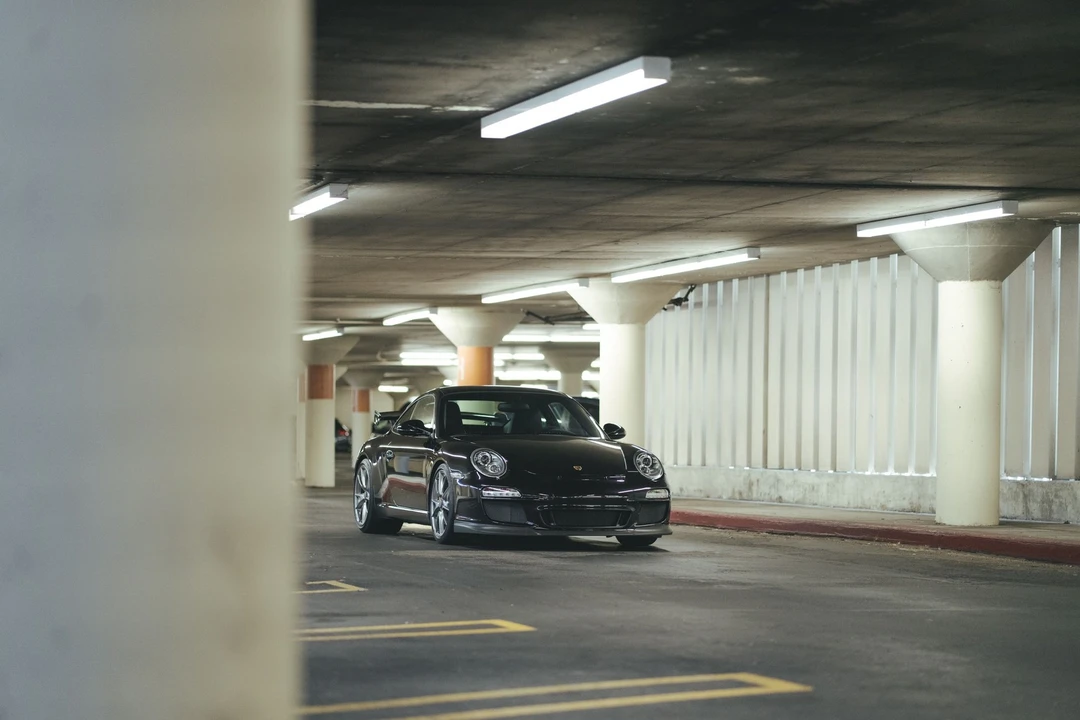 2010 Porsche 997 GT3 - Image 2 of 10