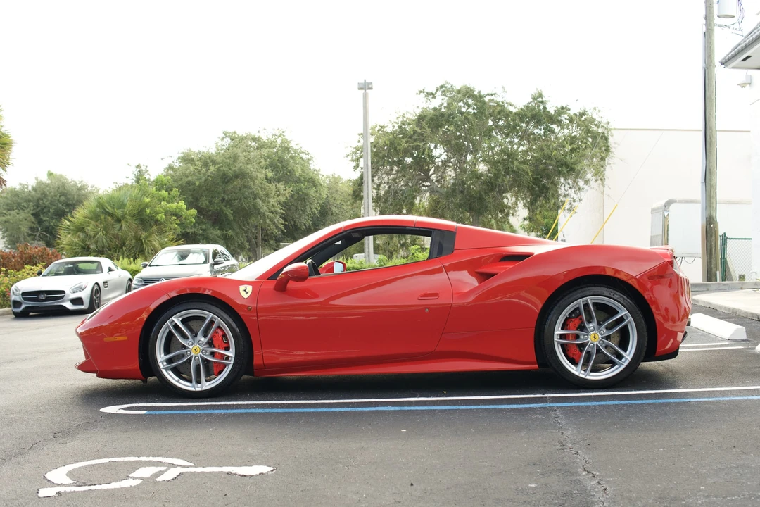 2019 Ferrari 488 Spider - Image 9 of 31