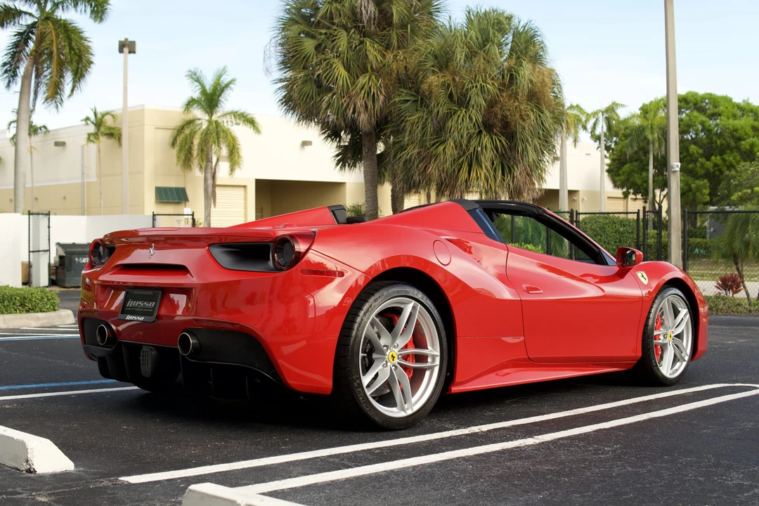 2019 Ferrari 488 Spider - Image 14 of 31