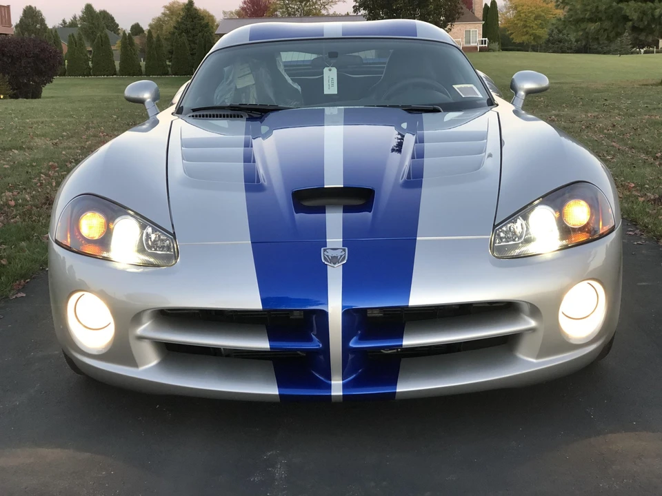 2010 Dodge Viper 4th Gen - Image 9 of 31