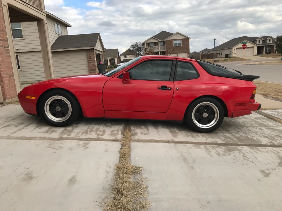1986 Porsche 944 Turbo - Image 2 of 31