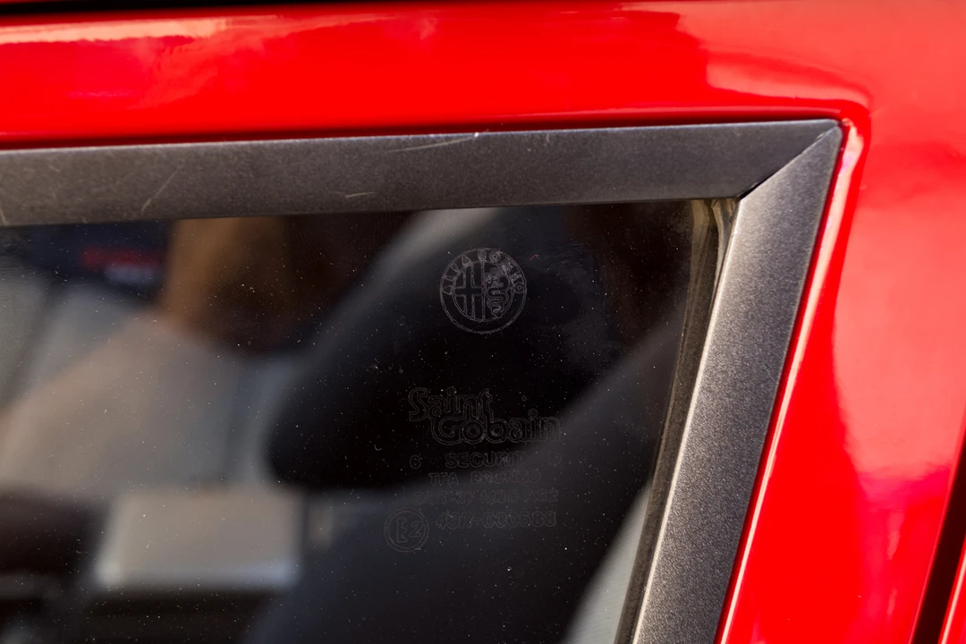 1989 Alfa Romeo 75/Milano - Image 24 of 31
