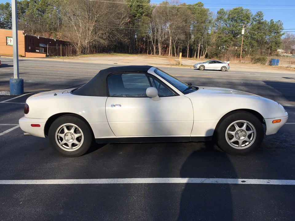 1995 Mazda NA MX-5 Miata - Image 8 of 31