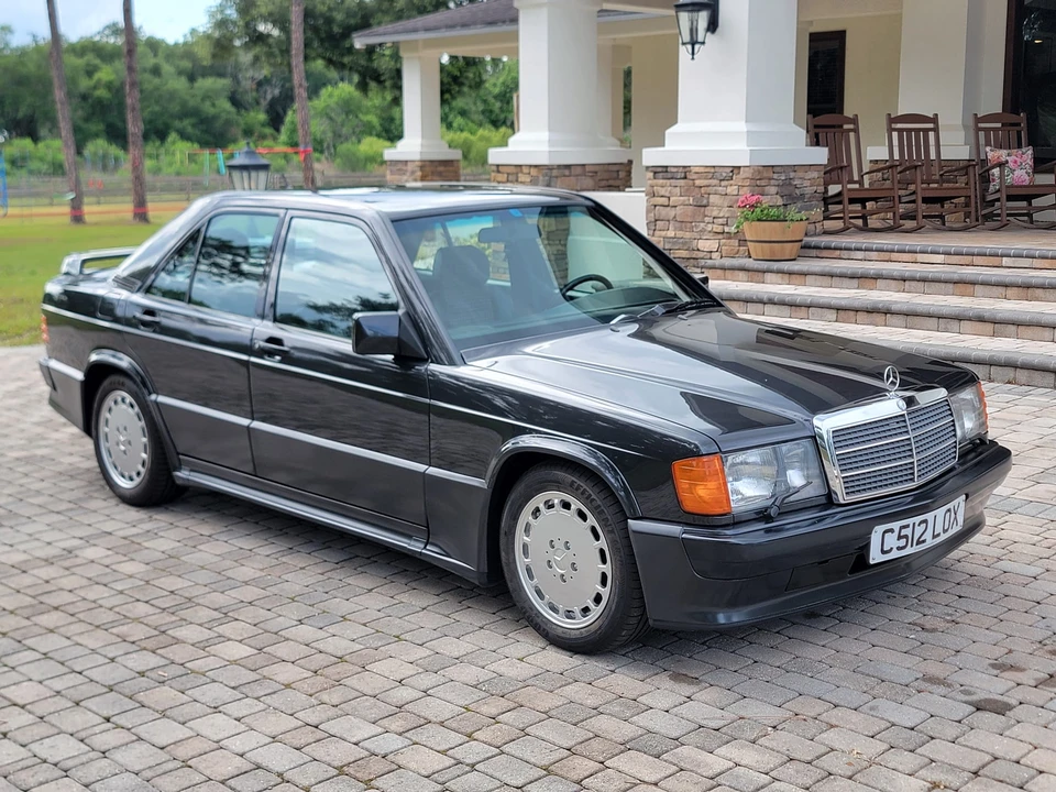 1986 Mercedes-Benz 190E 2.3-16 & 2.5-16 - Image 11 of 31