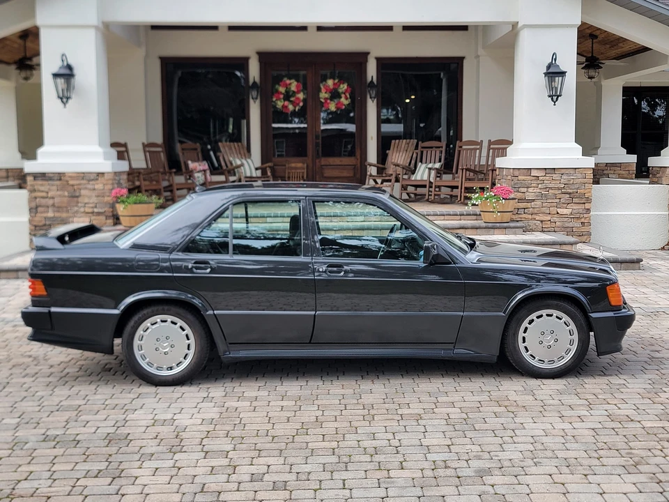 1986 Mercedes-Benz 190E 2.3-16 & 2.5-16 - Image 14 of 31