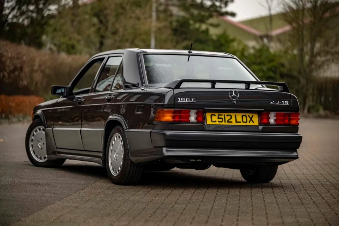 1986 Mercedes-Benz 190E 2.3-16 & 2.5-16 - Image 8 of 31