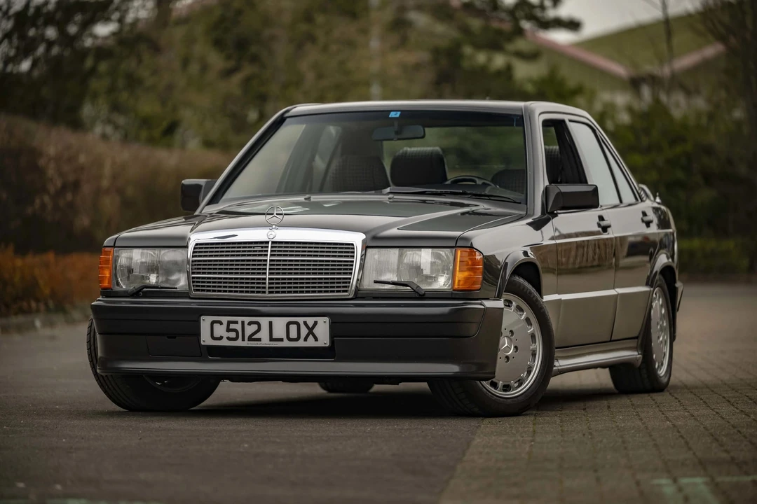 1986 Mercedes-Benz 190E 2.3-16 & 2.5-16 - Image 2 of 31
