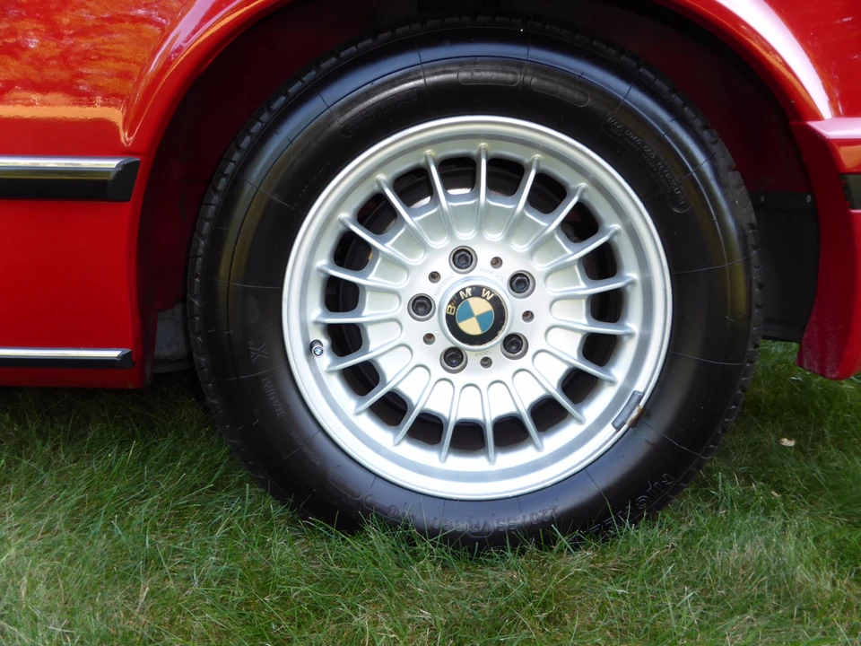 1988 BMW E24 6 Series - Image 14 of 31